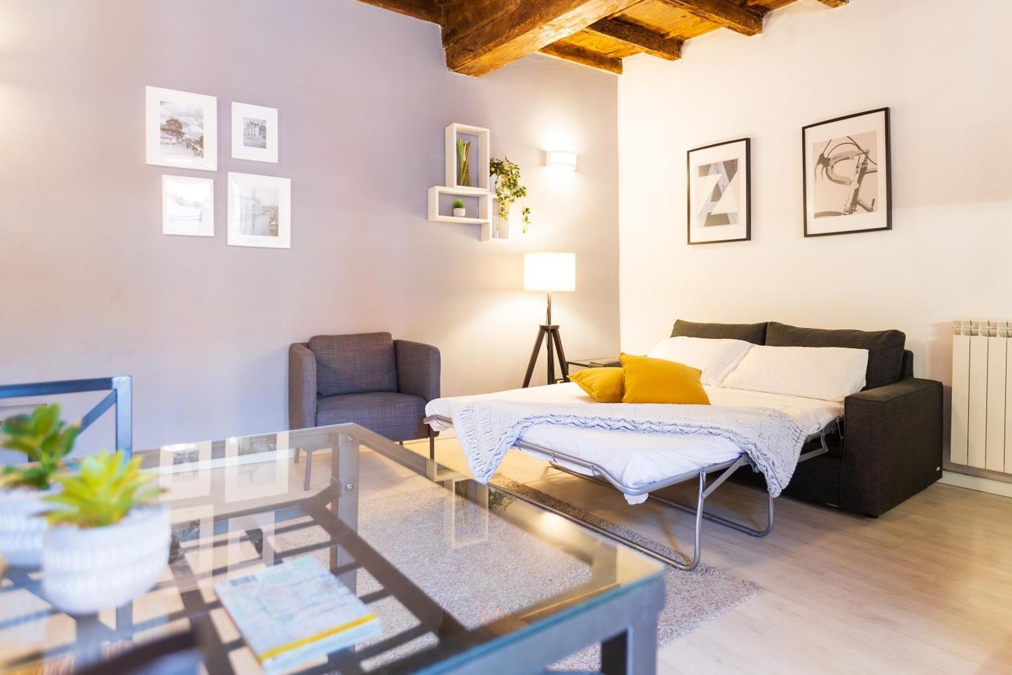 Appartamento Alzaia Naviglio Grande Milano